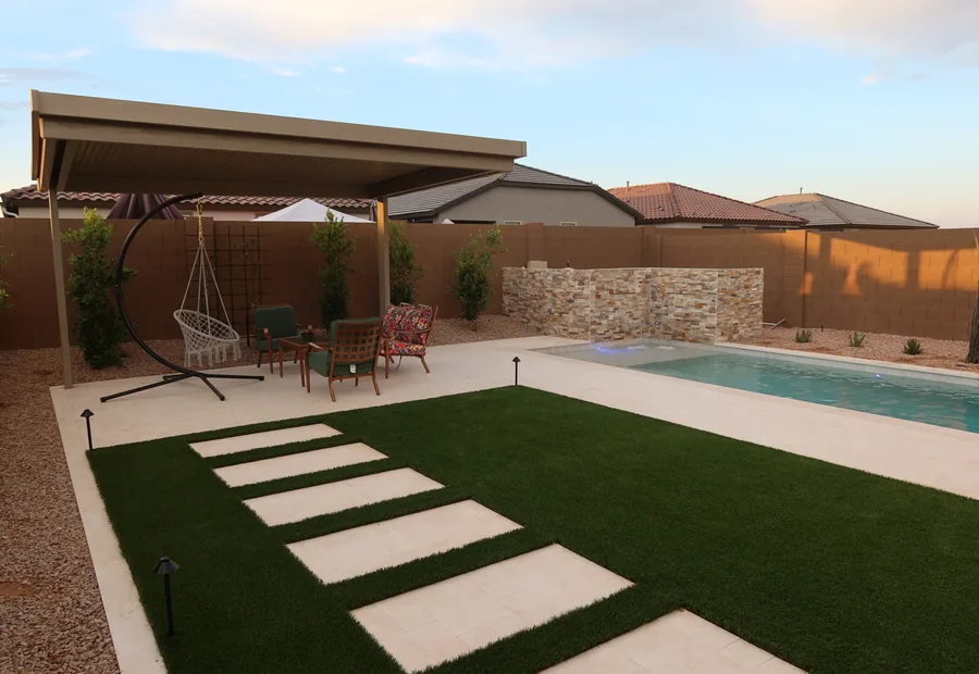 Clean hardscape and water feature view